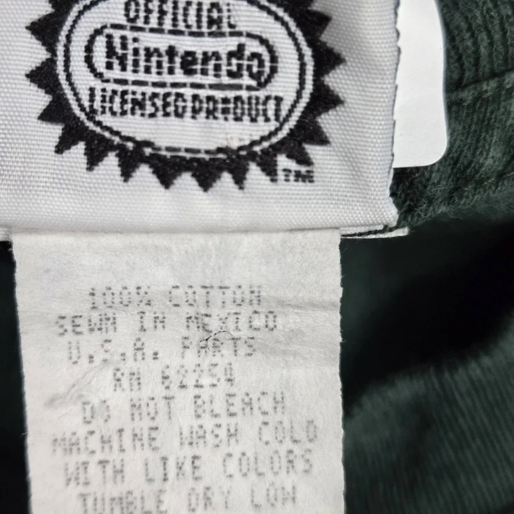 VINTAGE Pokemon x Nintendo Boys Shirt M Green Graphic Characters